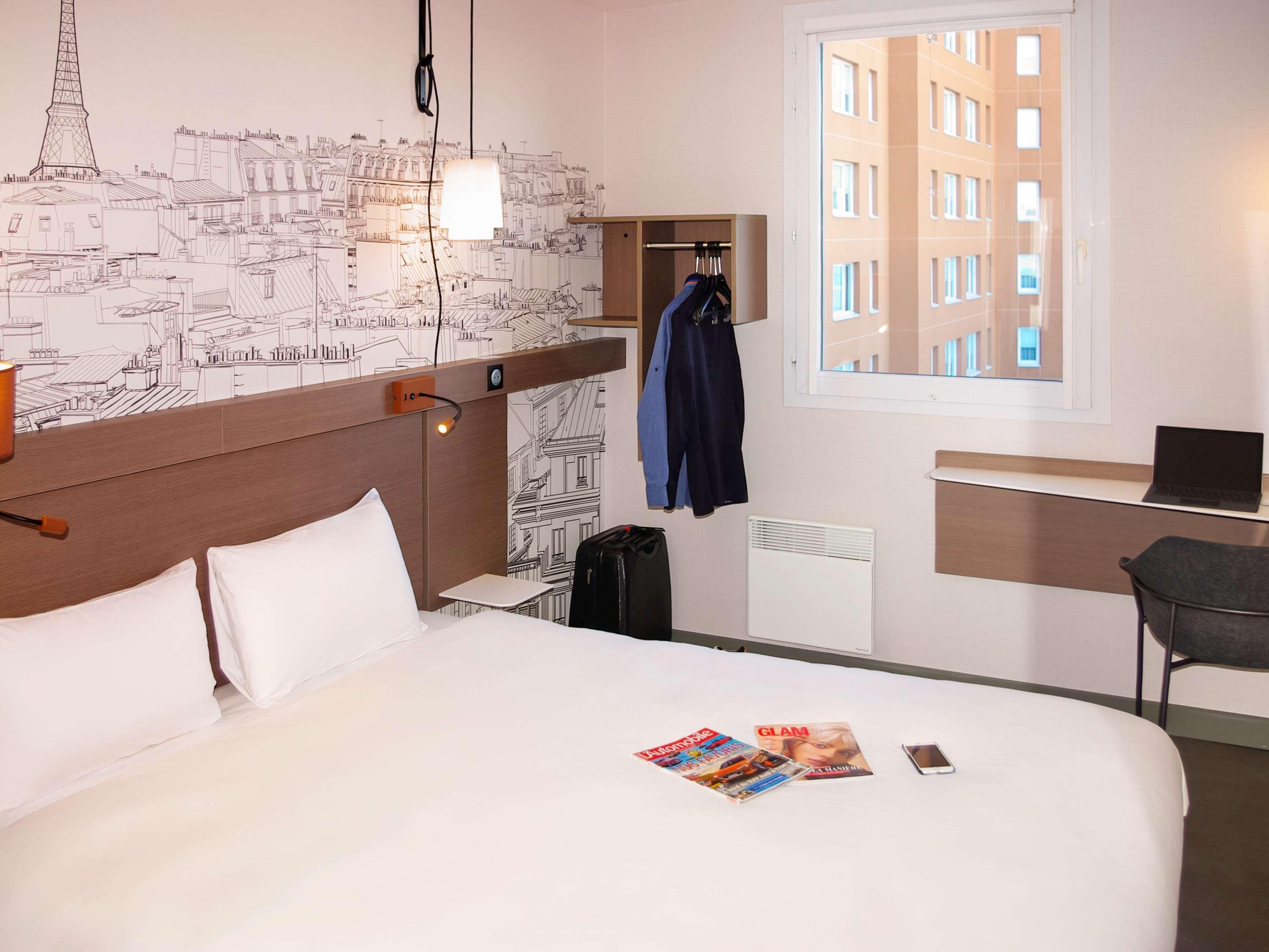 Greet Hotel Paris Porte De La Chapelle - Arena Сен-Дені Екстер'єр фото